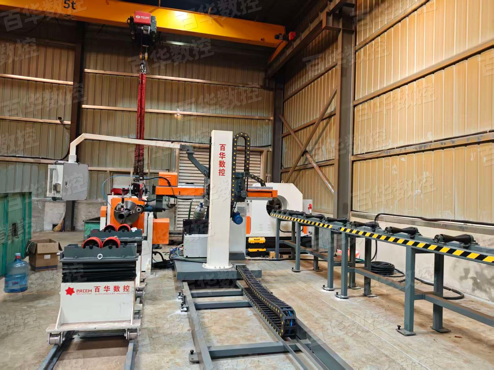 百华 管道加工设备交付华北冷却装备制造企业