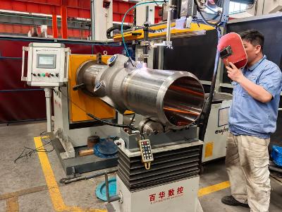 PPHW系列卡盘悬臂焊接一体机